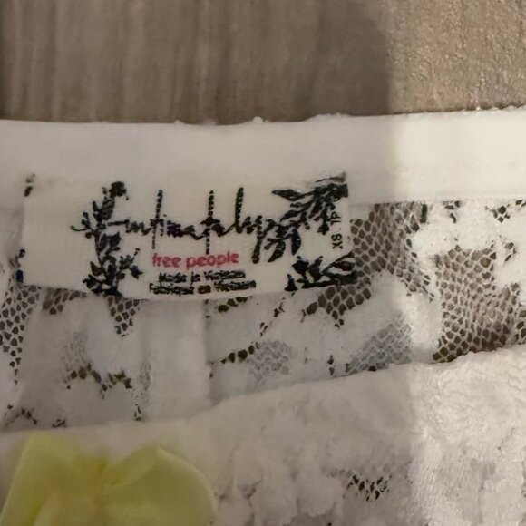 Free People Intimately Womens Ivory Floral Pull On All Day Lace Capri Pants - Picture 3 of 4